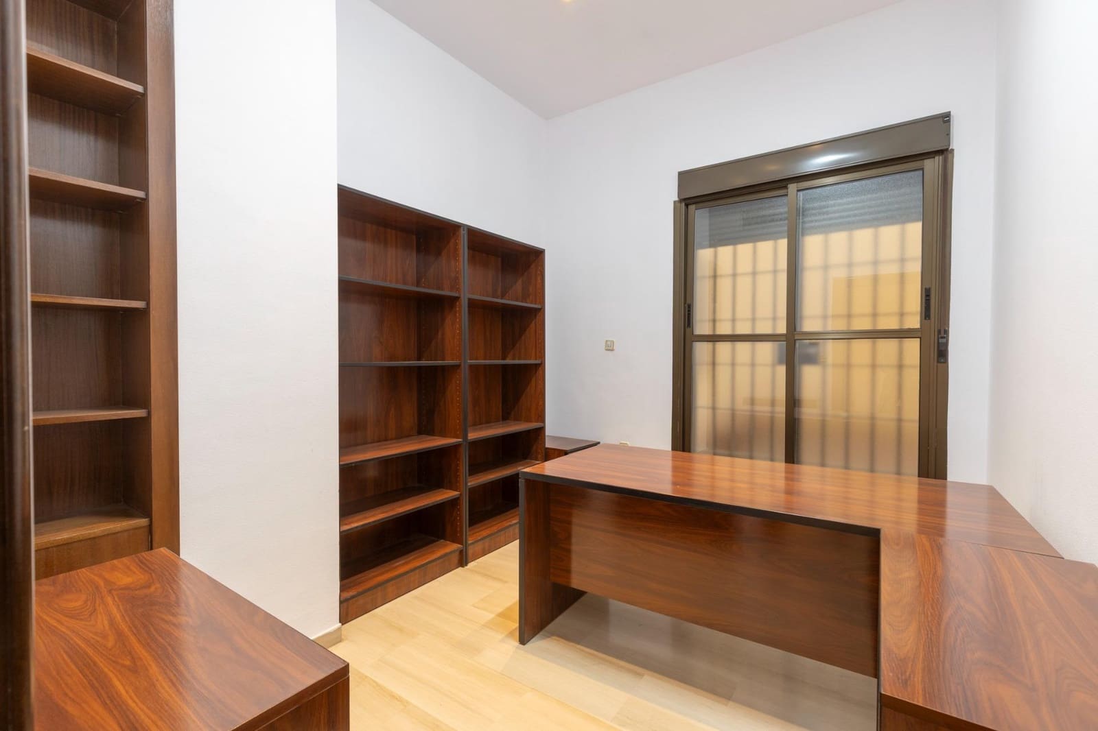 Flat te koop in Granada stad - € 1.350.000 (Ref: 9154315)