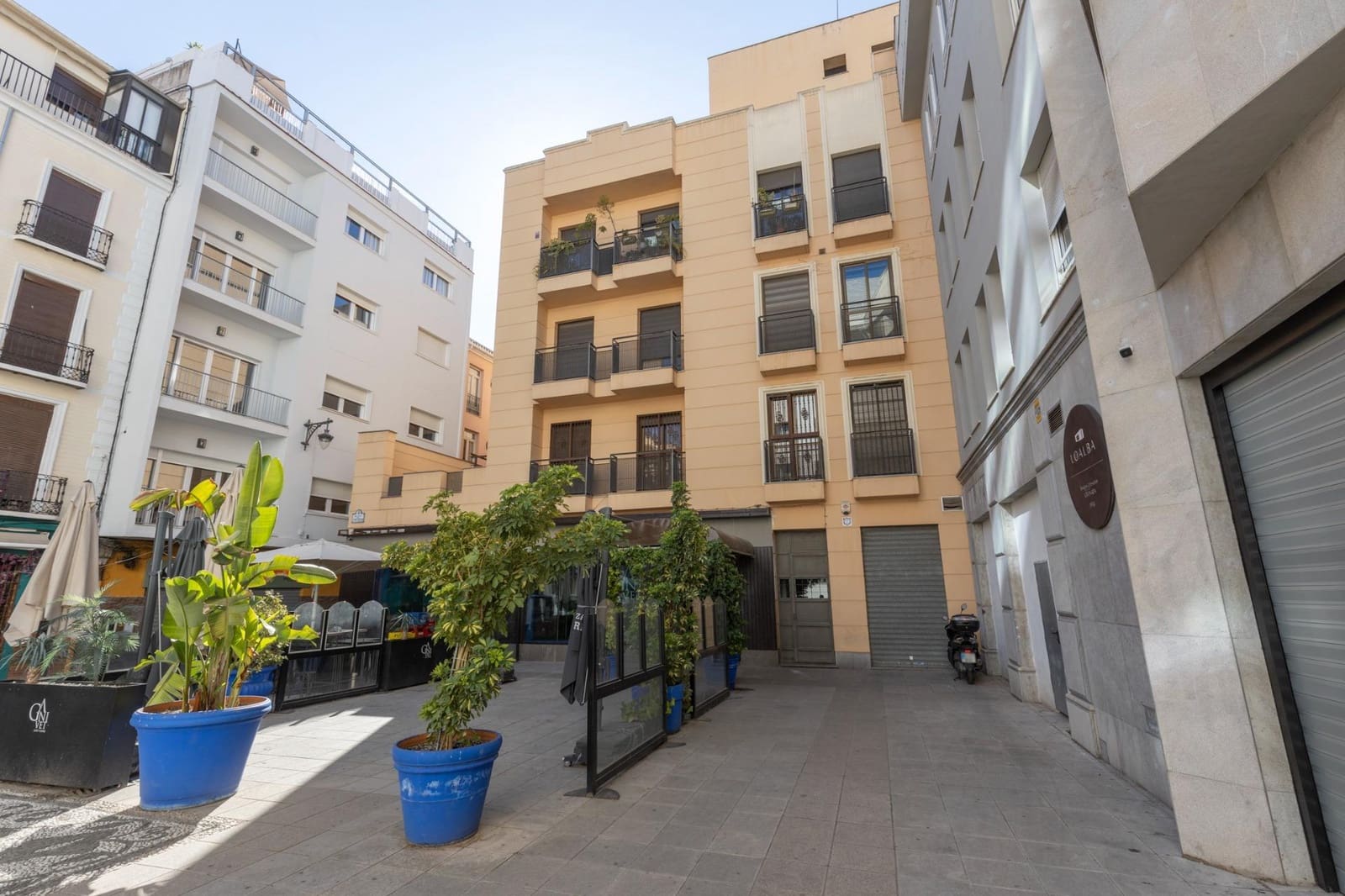 Flat te koop in Granada stad - € 1.350.000 (Ref: 9154315)