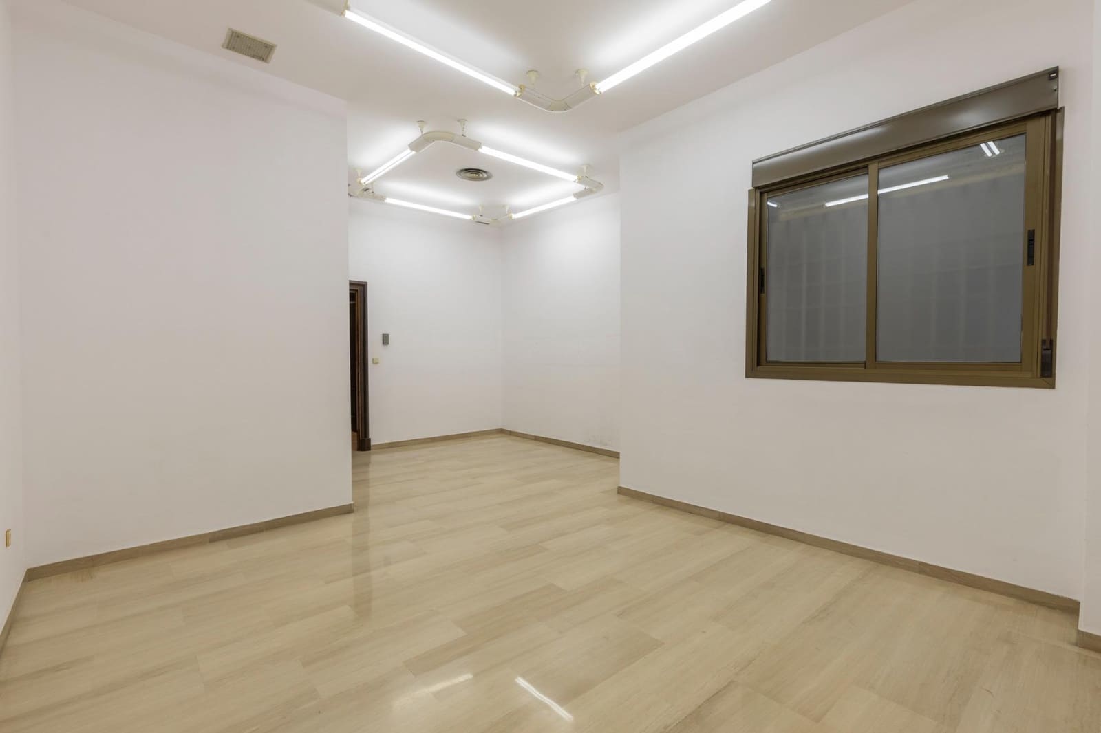 Flat te koop in Granada stad - € 1.350.000 (Ref: 9154315)