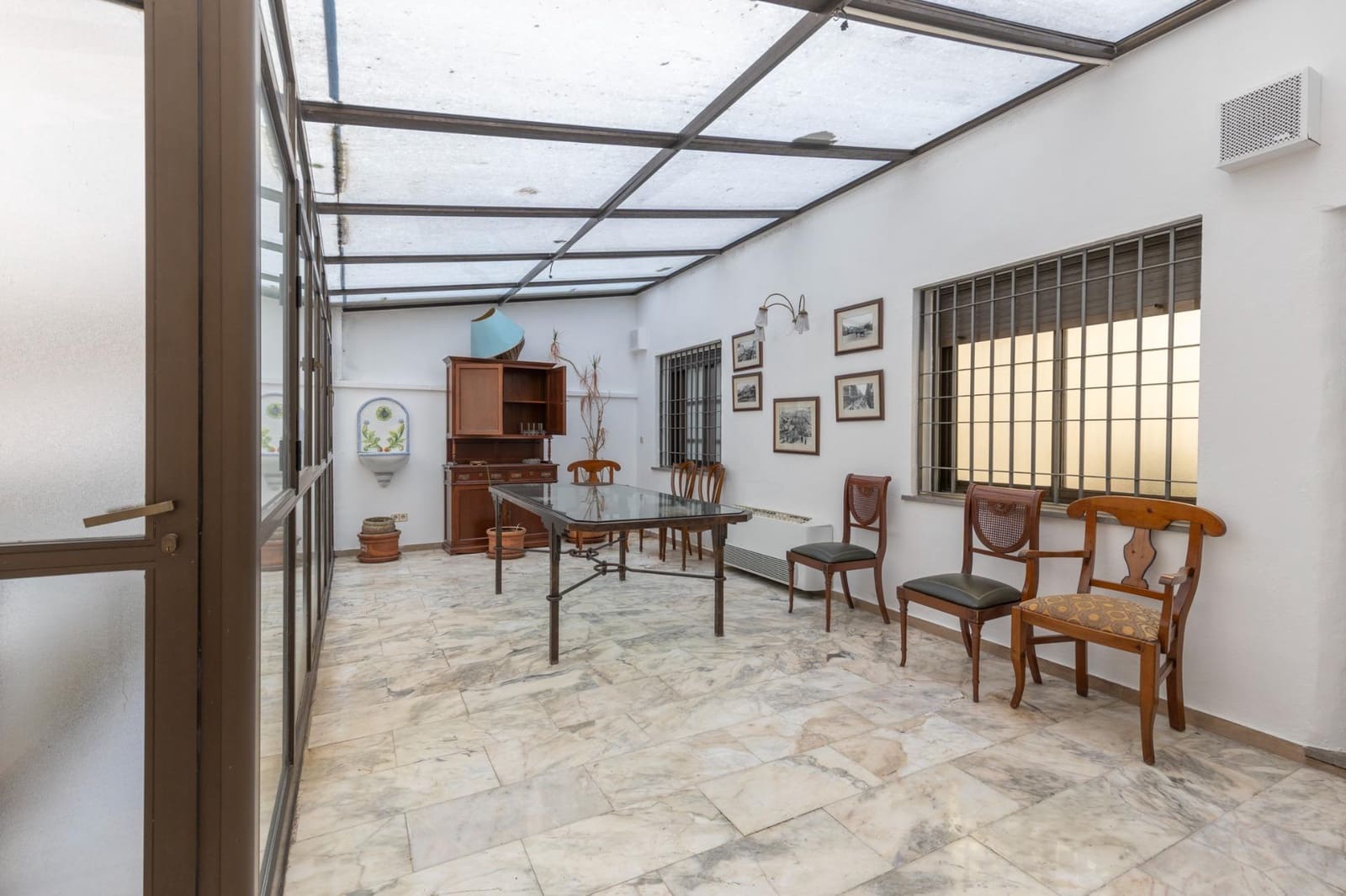 Flat te koop in Granada stad - € 1.350.000 (Ref: 9154315)