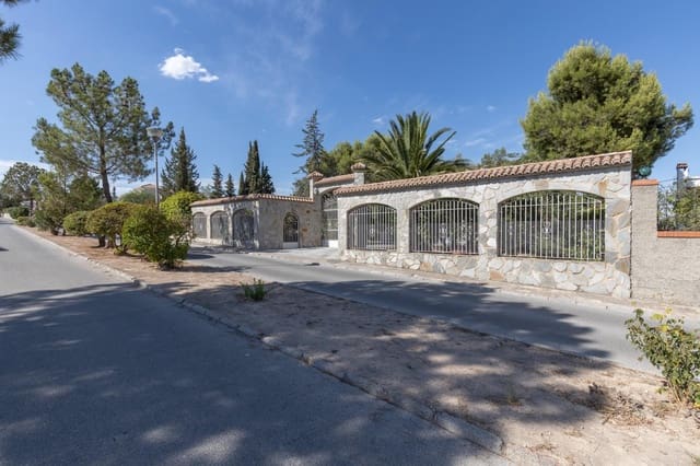 8 soverom Villa til salgs i Atarfe med svømmebasseng garasje - € 740 000 (Ref: 9159685)
