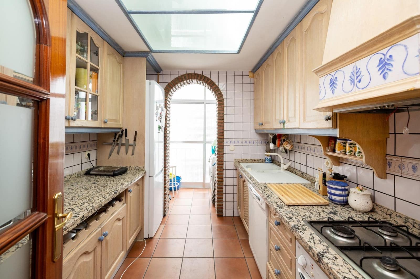 5 slaapkamer Flat te koop in Granada stad met garage - € 340.000 (Ref: 9165968)