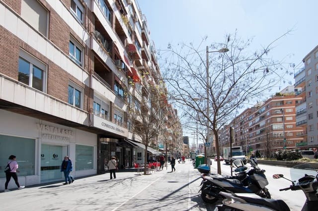 5 sypialnia Mieszkanie na sprzedaż w Miasto Grenada z garażem - 340 000 € (Ref: 9165968)