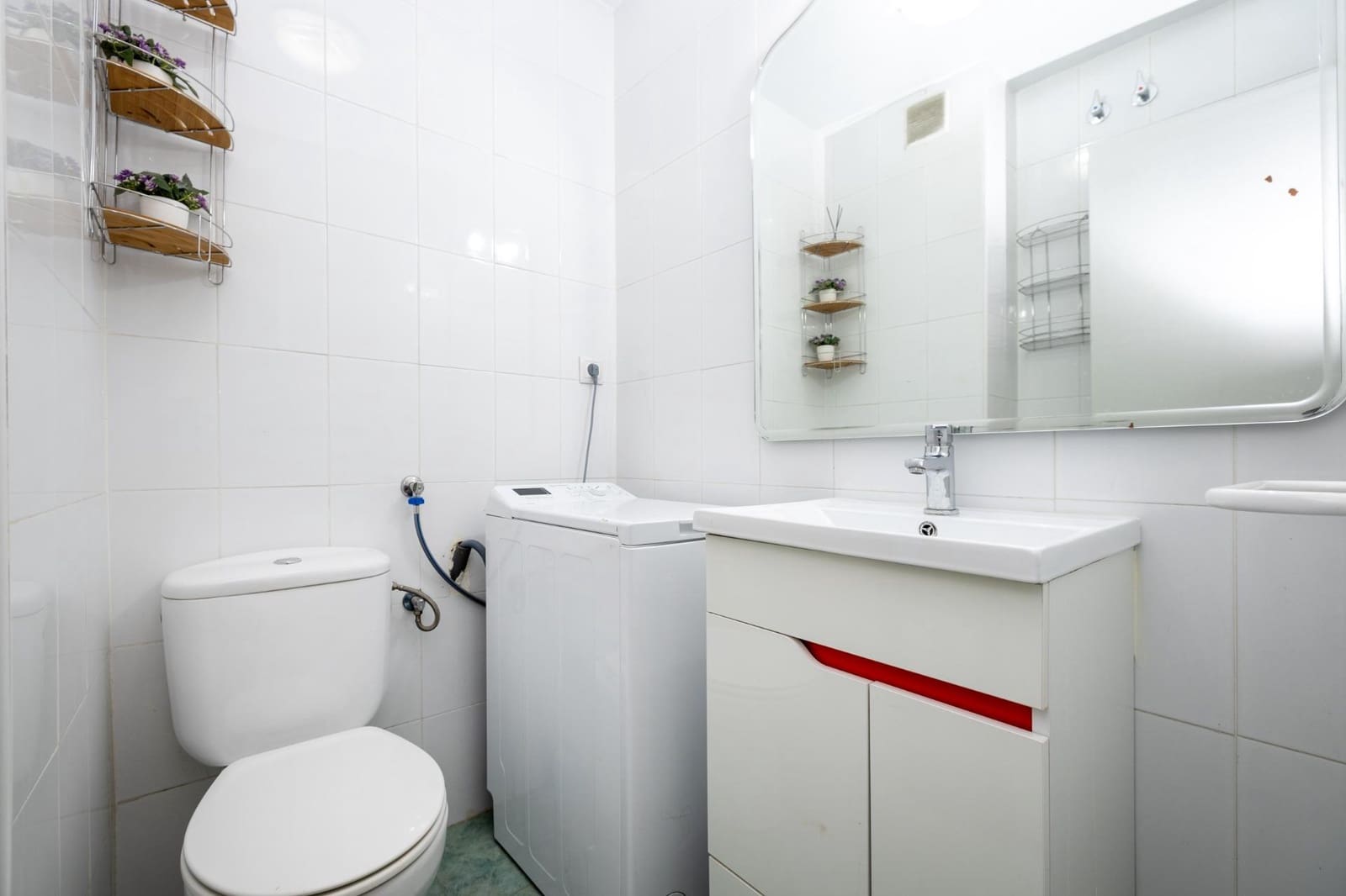 4 soveværelse Lejlighed til salg i Granada by - € 330.000 (Ref: 9165971)