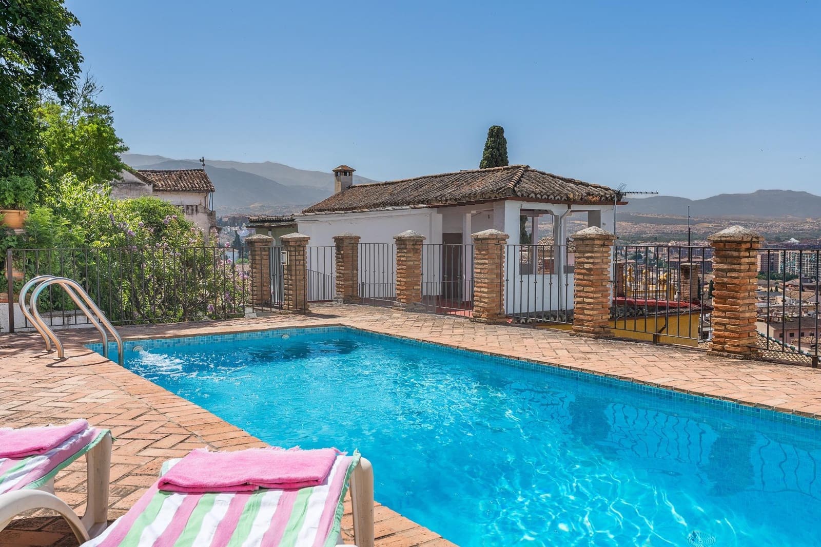 10 quarto Moradia para venda em Granada cidade com piscina garagem - 1 300 000 € (Ref: 9174914)