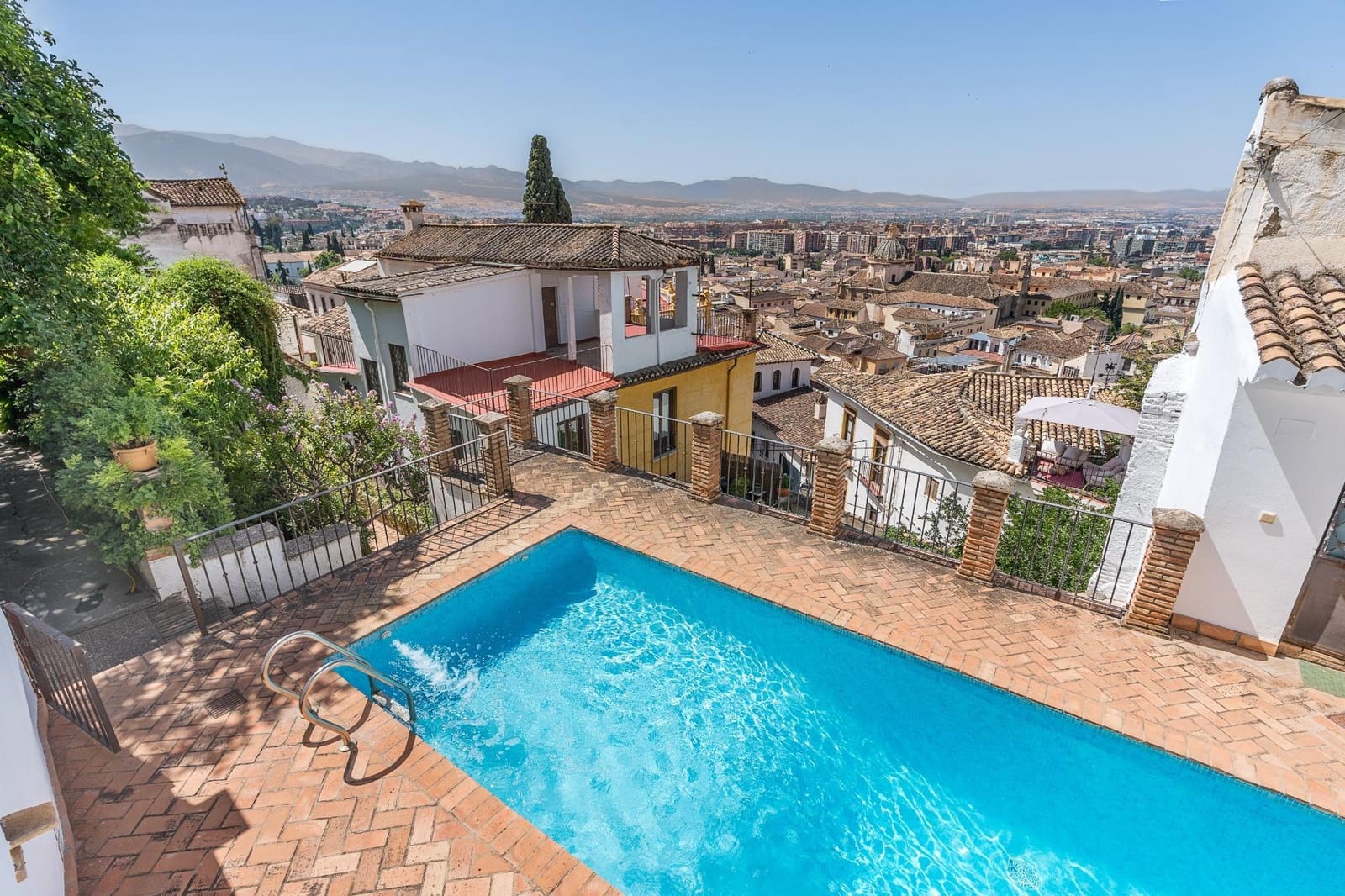 10 quarto Moradia para venda em Granada cidade com piscina garagem - 1 300 000 € (Ref: 9174914)