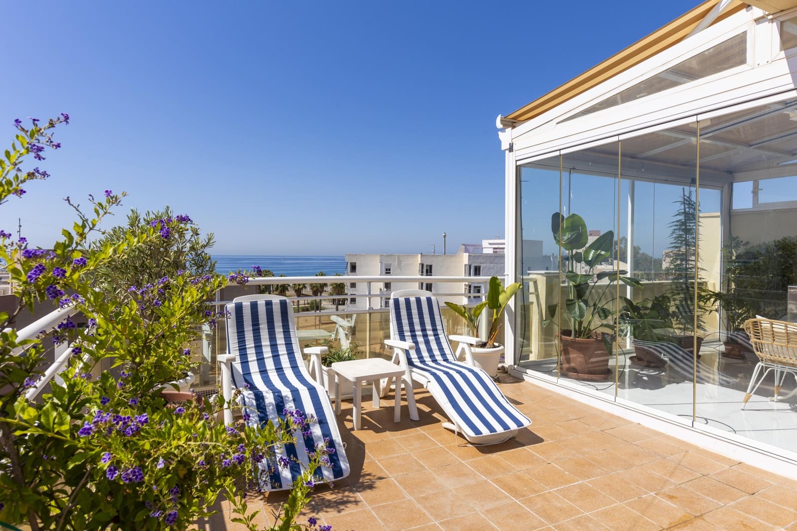 3 bedroom Penthouse for sale in Motril with pool - € 498,000 (Ref: 9181219)