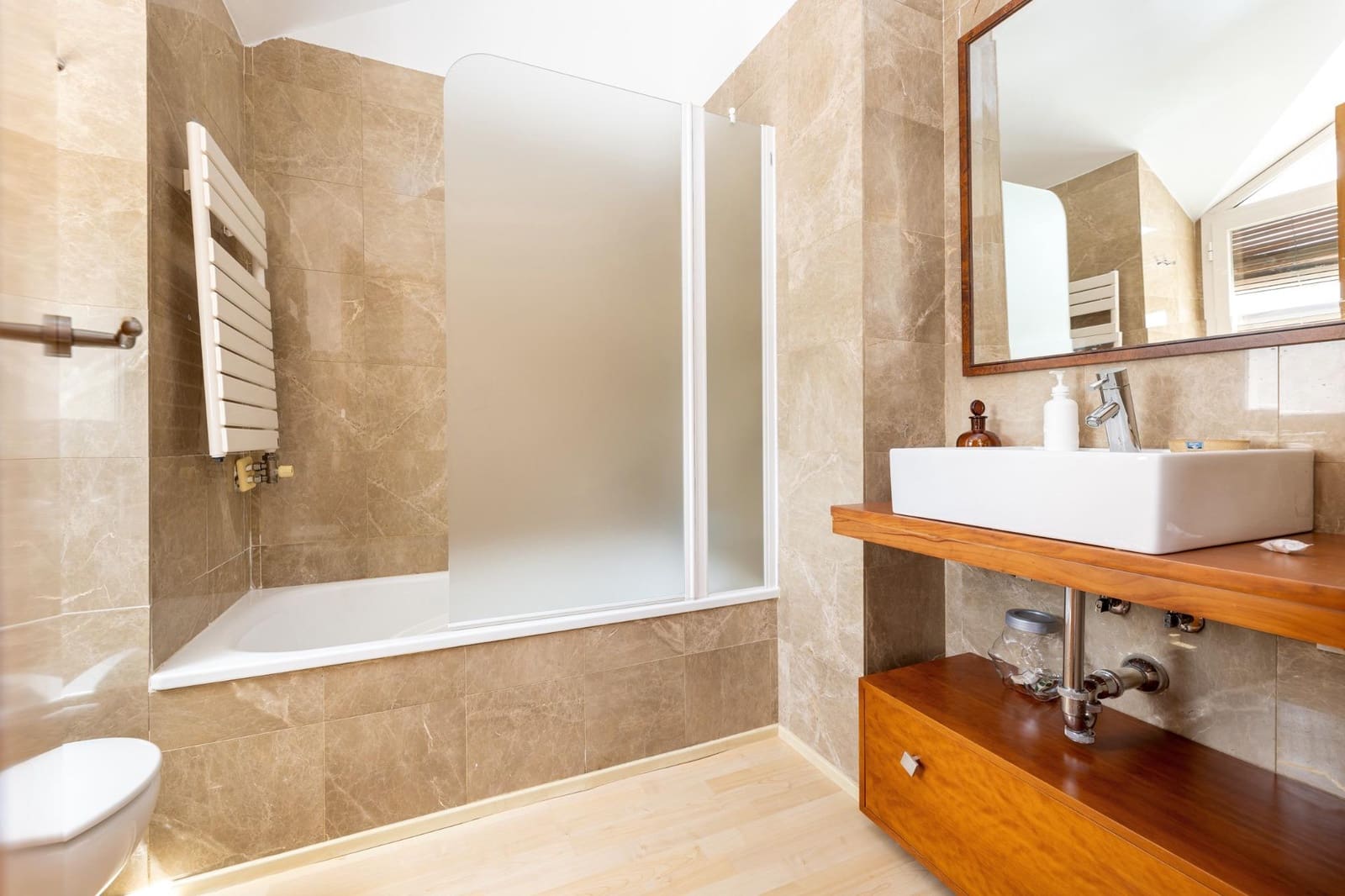 4 chambre Villa/Maison Mitoyenne à vendre à Grenade ville avec piscine garage - 430 000 € (Ref: 9185657)