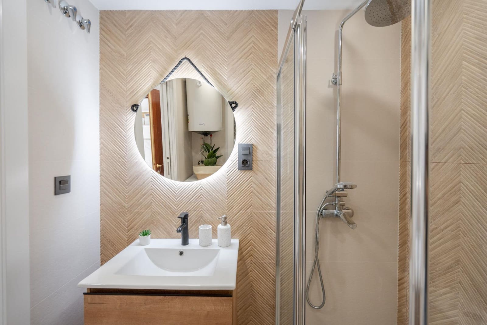 2 soveværelse Lejlighed til salg i Granada by - € 205.000 (Ref: 9193991)