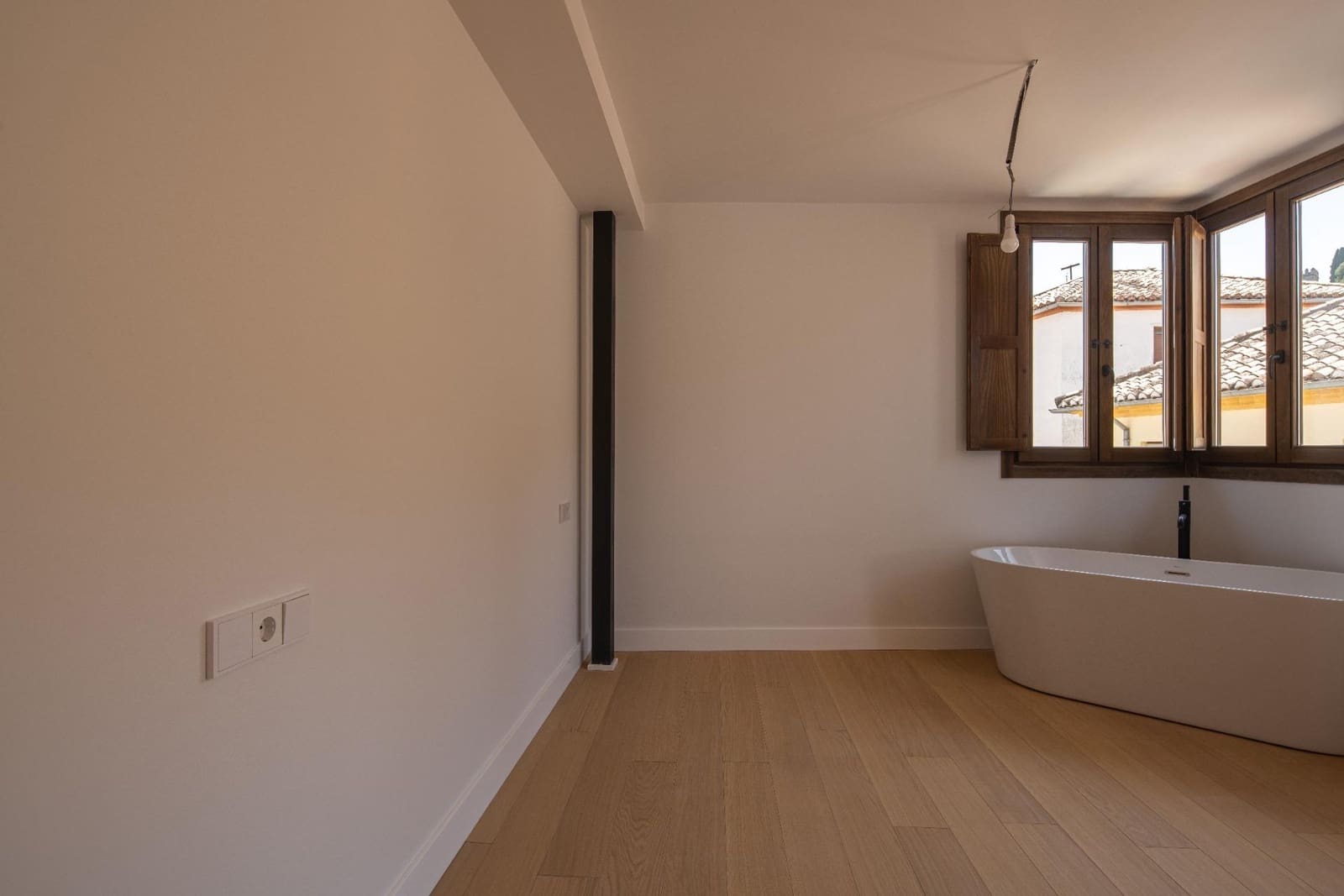 3 bedroom Apartment for sale in Granada city - € 585,000 (Ref: 9200709)