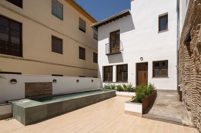 3 slaapkamer Appartement te koop in Albaicin, Granada stad - € 585.000 (Ref: 9200709)