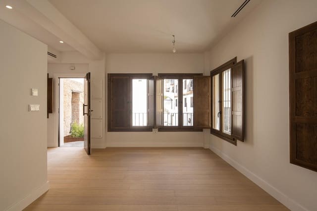 3 slaapkamer Appartement te koop in Albaicin, Granada stad - € 585.000 (Ref: 9200709)
