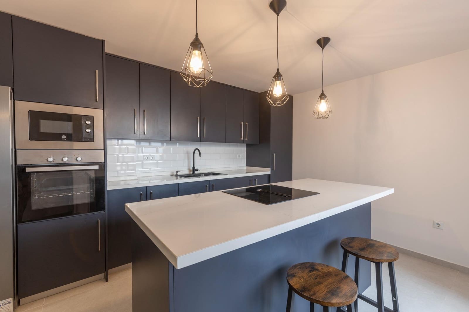 6 soveværelse Byhus til salg i Monachil - € 365.000 (Ref: 9202611)