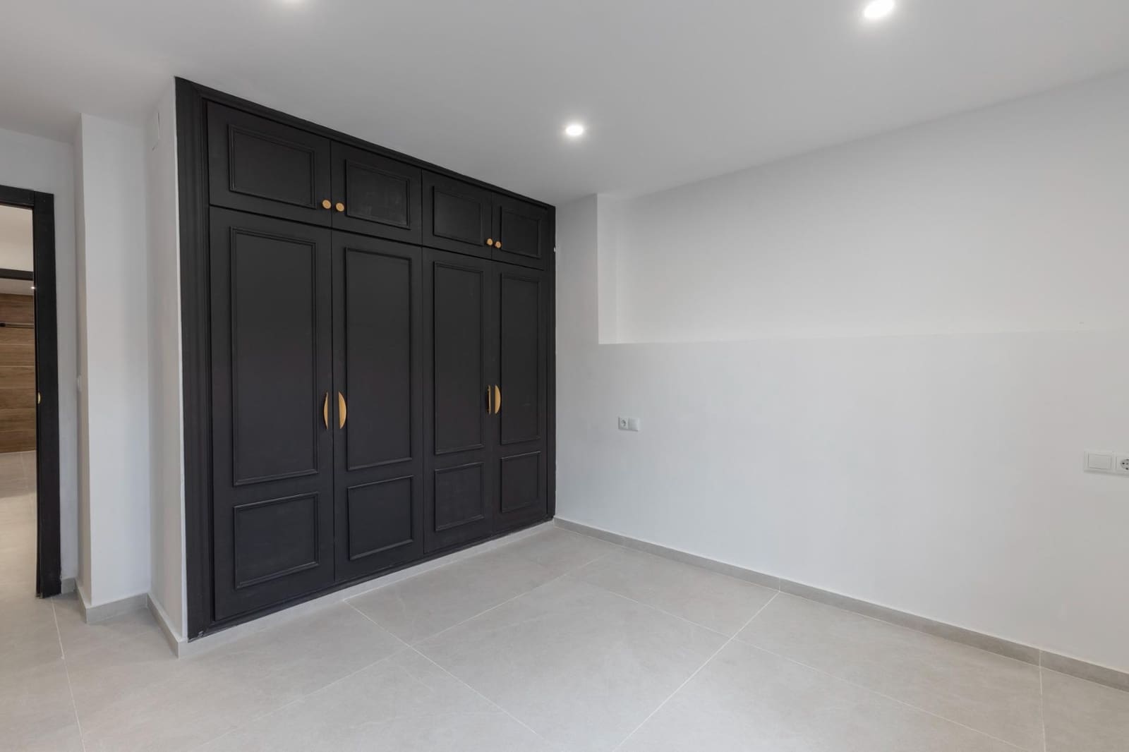 6 soveværelse Byhus til salg i Monachil - € 365.000 (Ref: 9202611)