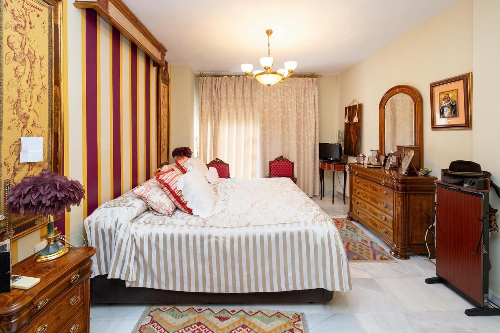 Chalet de 5 habitaciones en Granada ciudad en venta con piscina garaje - 1.100.000 € (Ref: 9204799)