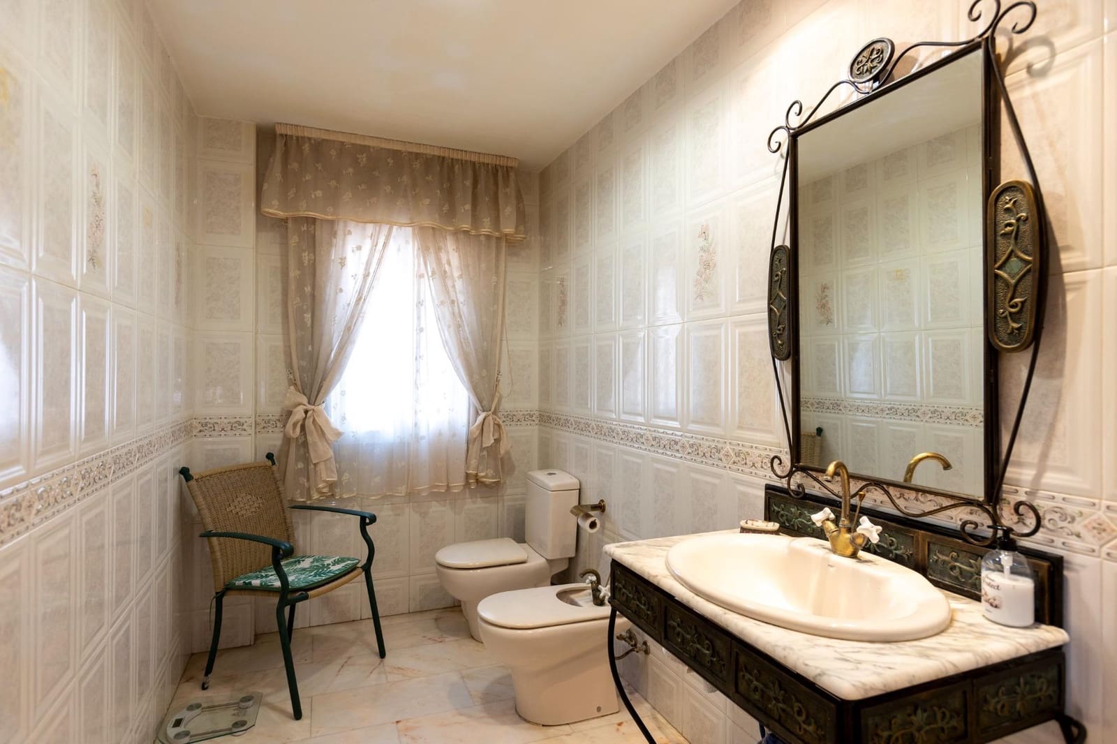 5 bedroom Villa for sale in Motril with pool garage - € 980,000 (Ref: 9215330)