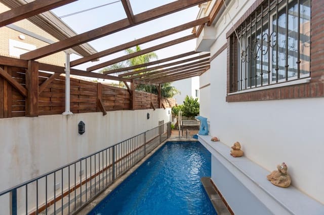 5 sypialnia Willa na sprzedaż w Motril z basenem garażem - 880 000 € (Ref: 9215330)