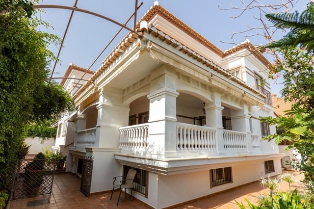 5 sypialnia Willa na sprzedaż w Motril z basenem garażem - 880 000 € (Ref: 9215330)