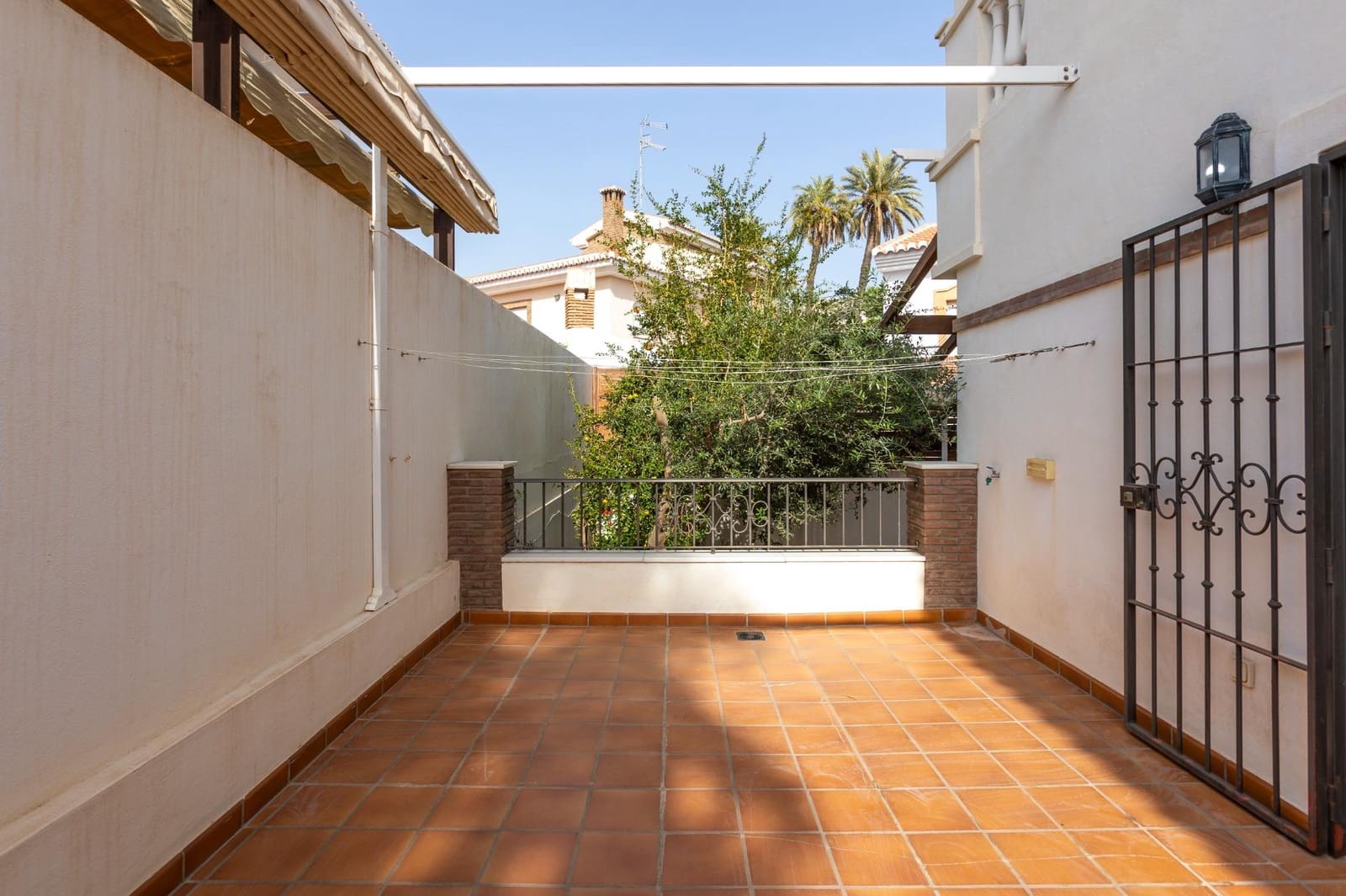 5 bedroom Villa for sale in Motril with pool garage - € 880,000 (Ref: 9215330)