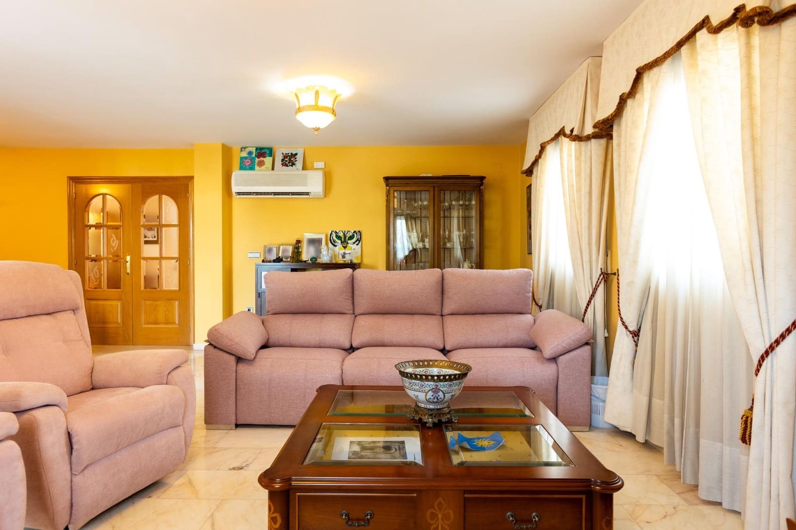 5 bedroom Villa for sale in Motril with pool garage - € 880,000 (Ref: 9215330)