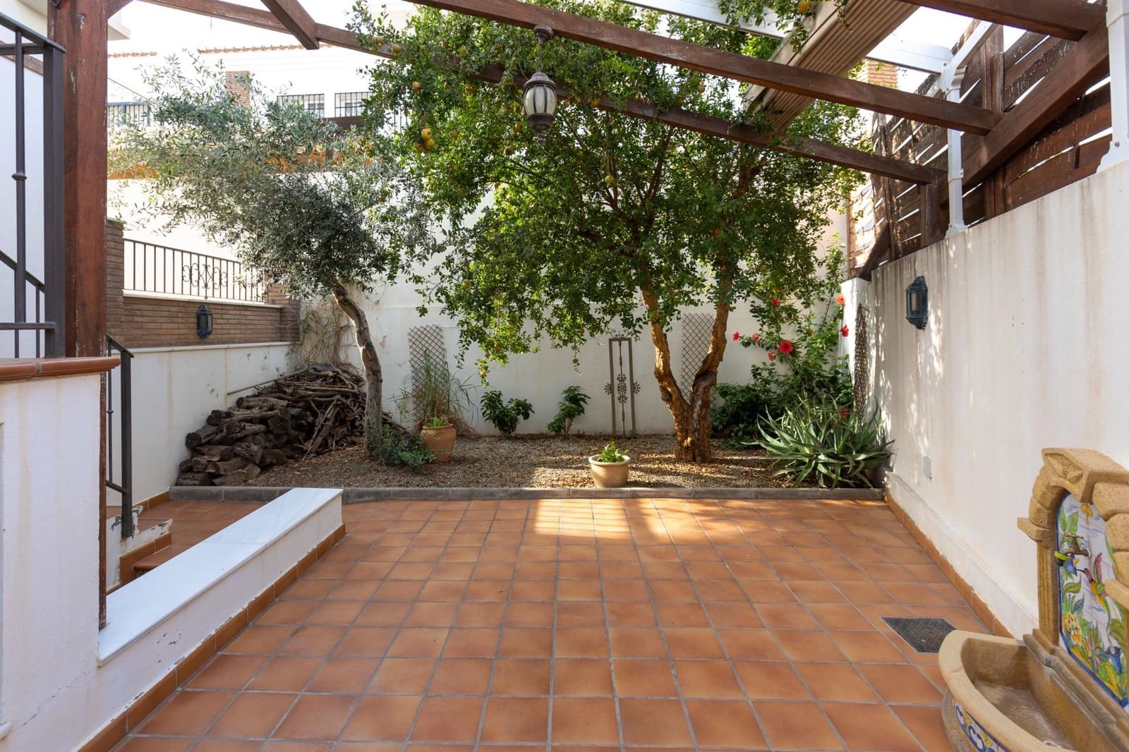 5 bedroom Villa for sale in Motril with pool garage - € 880,000 (Ref: 9215330)