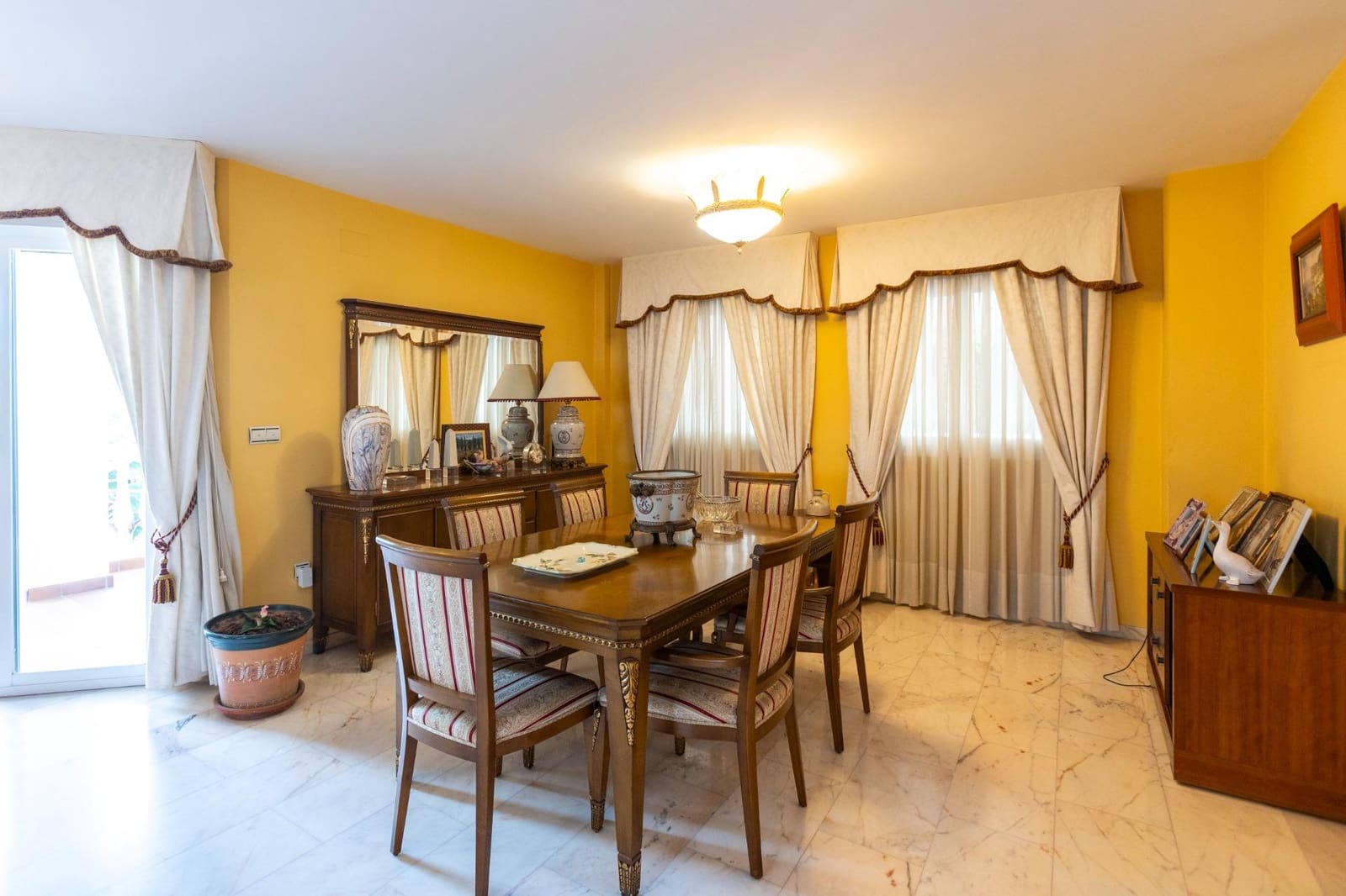 5 bedroom Villa for sale in Motril with pool garage - € 880,000 (Ref: 9215330)