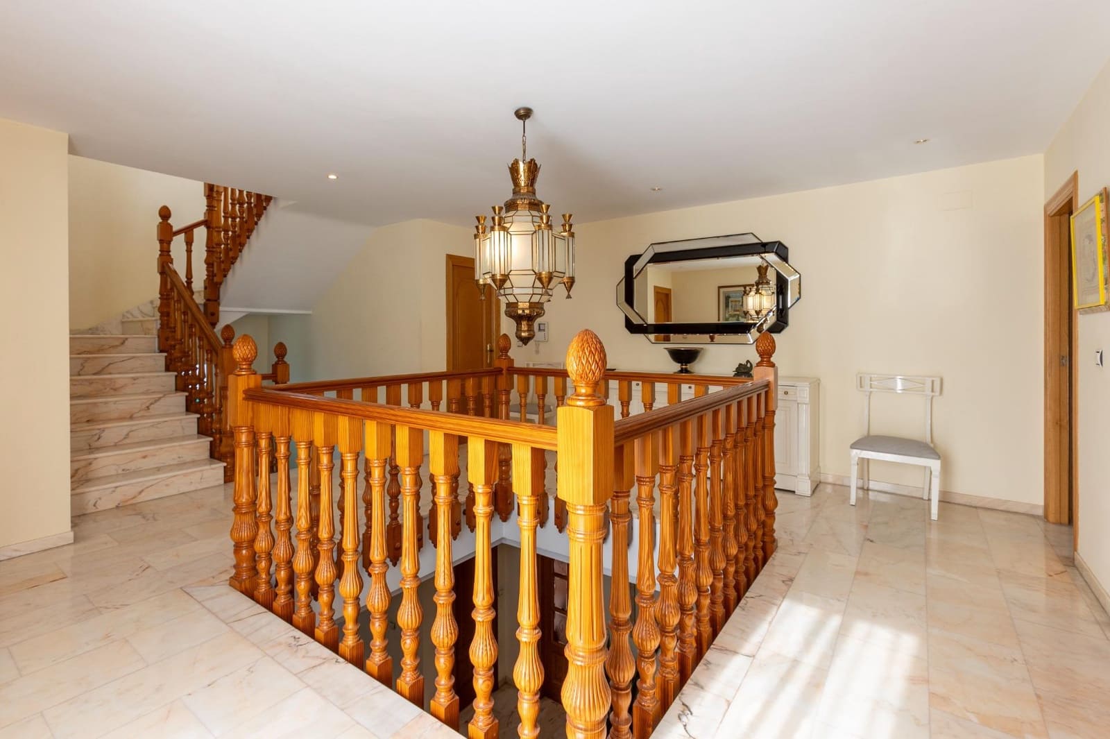 5 bedroom Villa for sale in Motril with pool garage - € 880,000 (Ref: 9215330)