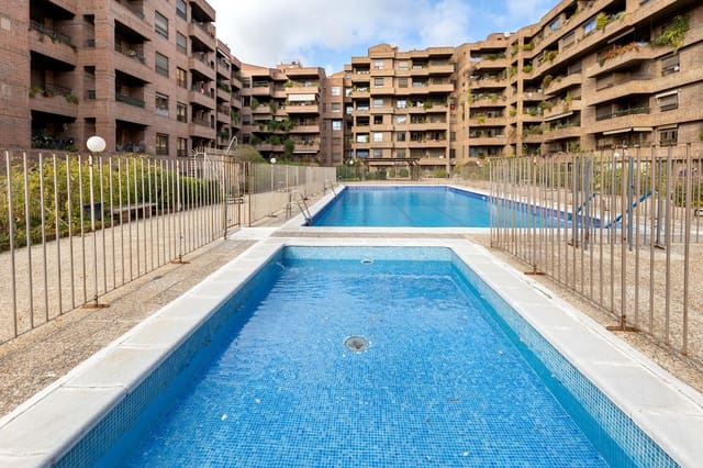 4 bedroom Flat for sale in Albaicin, Granada city with pool - € 495,000 (Ref: 9217701)