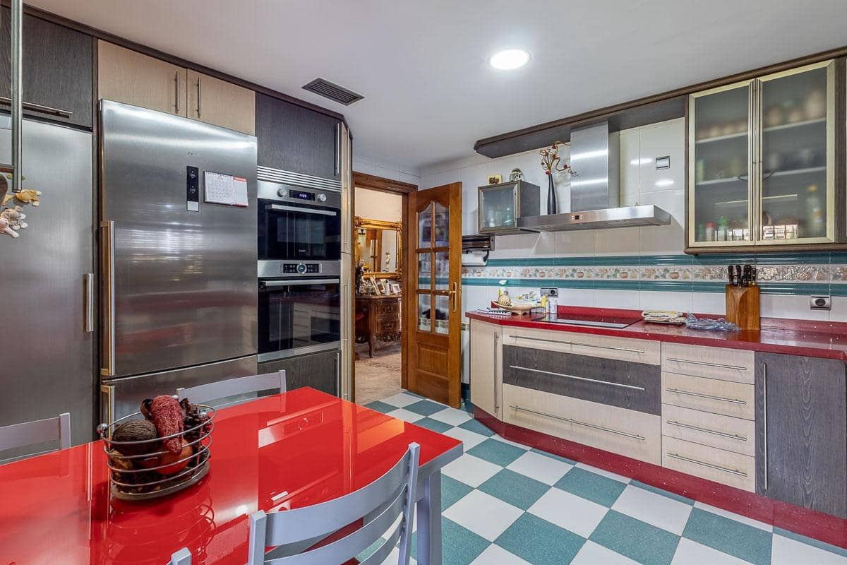 5 soveværelse Villa til salg i Monachil med swimmingpool garage - € 599.000 (Ref: 9217703)