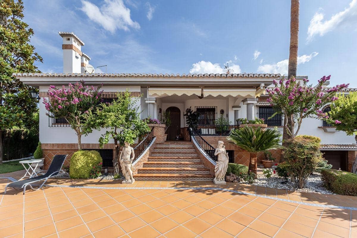 5 soveværelse Villa til salg i Monachil med swimmingpool garage - € 599.000 (Ref: 9217703)