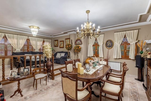 5 soveværelse Villa til salg i Monachil med swimmingpool garage - € 599.000 (Ref: 9217703)