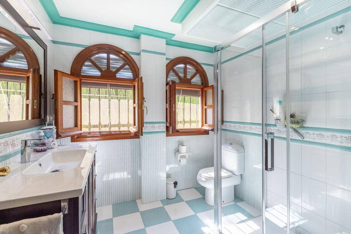 5 soveværelse Villa til salg i Monachil med swimmingpool garage - € 599.000 (Ref: 9217703)