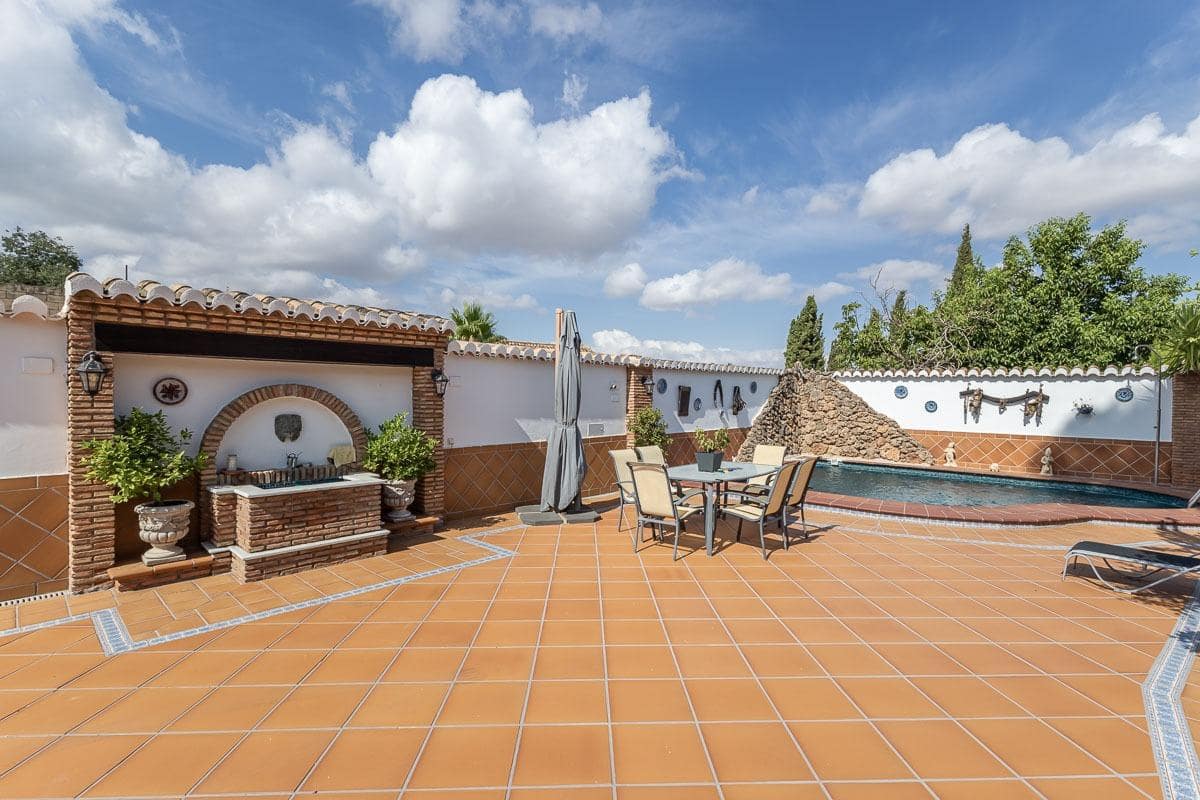 5 soveværelse Villa til salg i Monachil med swimmingpool garage - € 599.000 (Ref: 9217703)