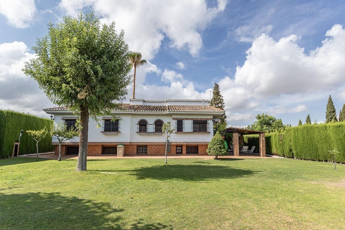 5 soveværelse Villa til salg i Monachil med swimmingpool garage - € 599.000 (Ref: 9217703)