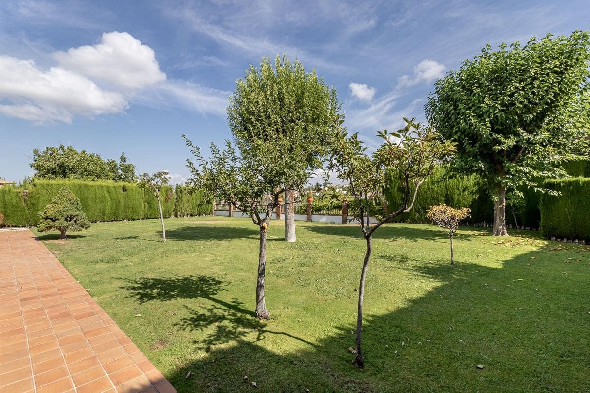 5 soveværelse Villa til salg i Monachil med swimmingpool garage - € 599.000 (Ref: 9217703)