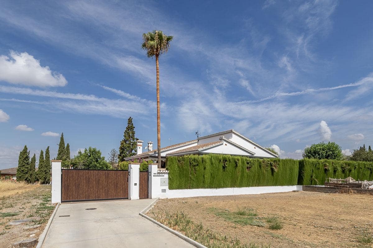 5 soveværelse Villa til salg i Monachil med swimmingpool garage - € 599.000 (Ref: 9217703)