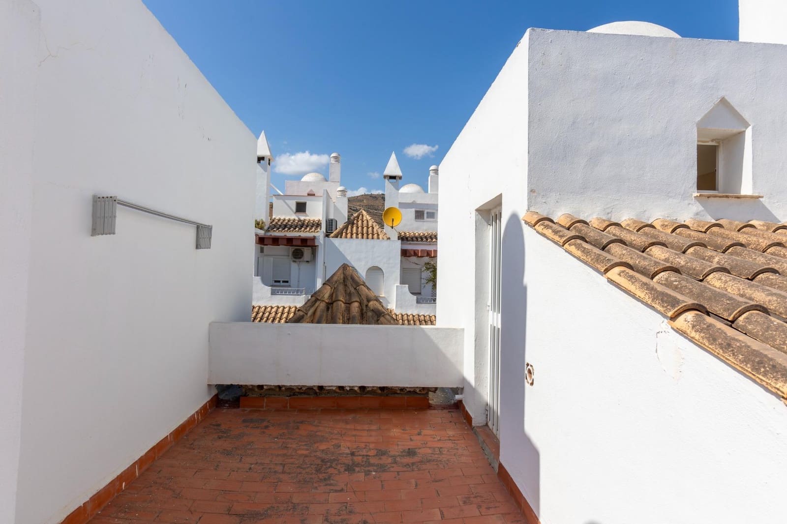 3 sypialnia Dom szeregowy na sprzedaż w Almunecar z basenem garażem - 274 900 € (Ref: 9228771)