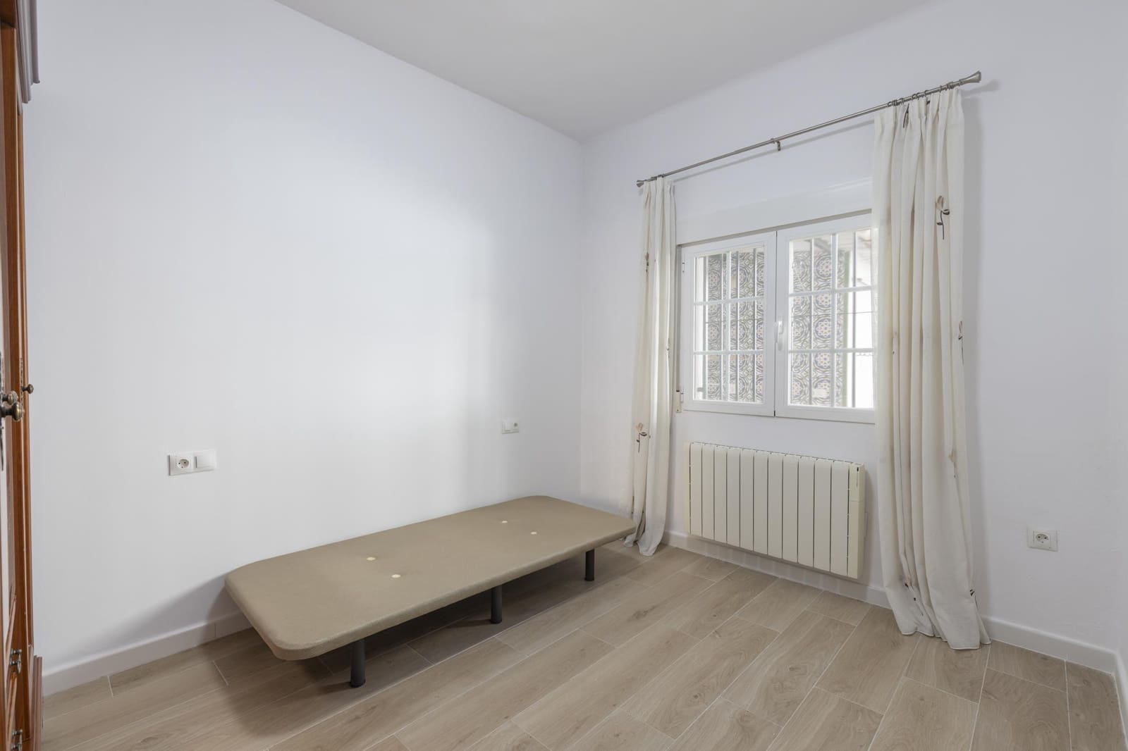 2 soveværelse Rækkehus til salg i La Zubia - € 165.000 (Ref: 9236802)