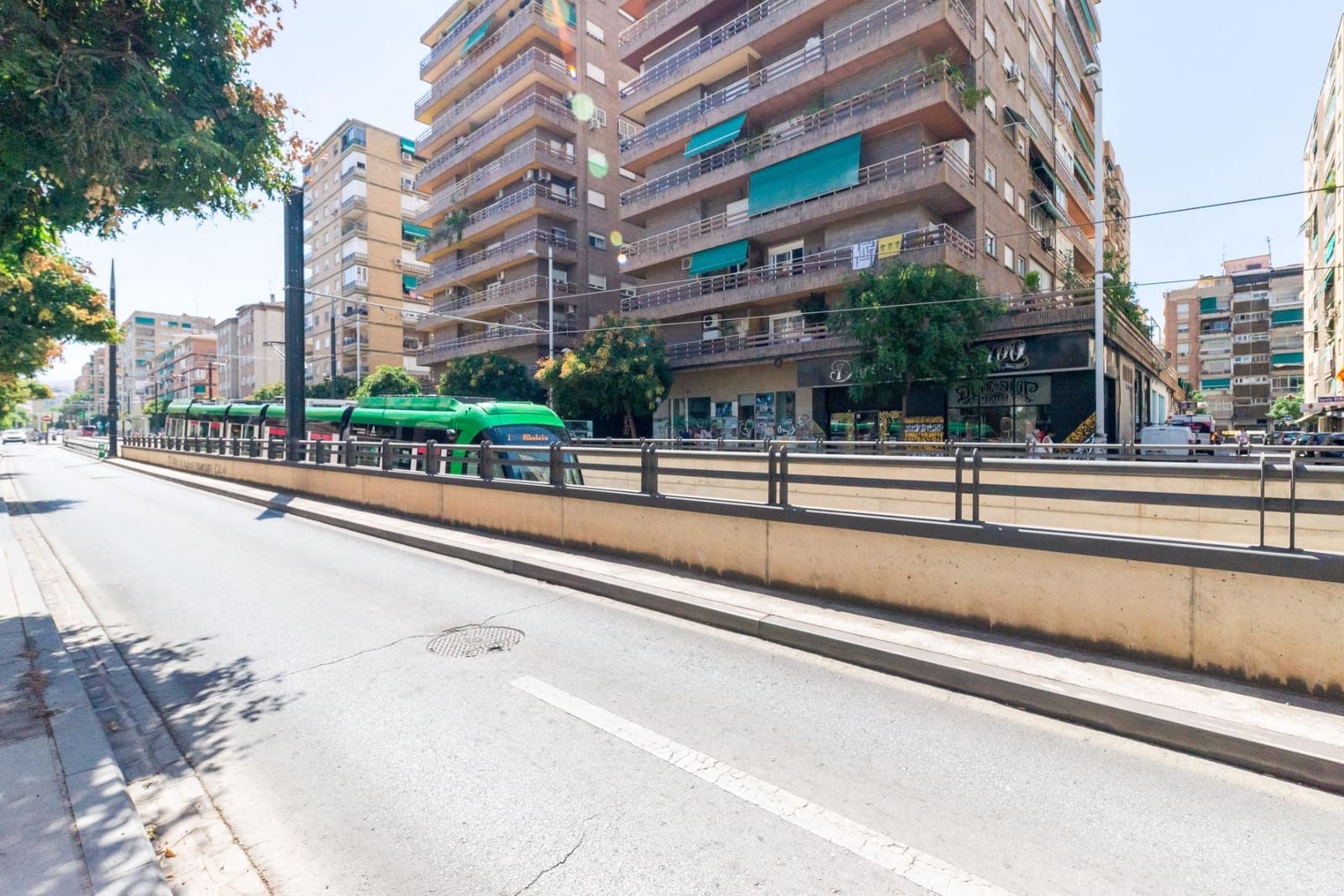 3 bedroom Flat for sale in Granada city - € 219,900 (Ref: 9240294)