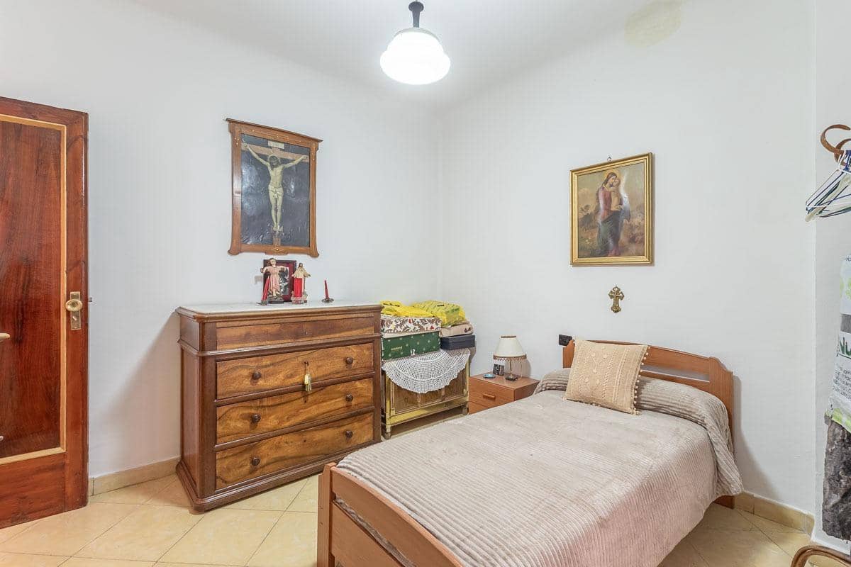 5 bedroom Flat for sale in Granada city - € 499,000 (Ref: 9247150)