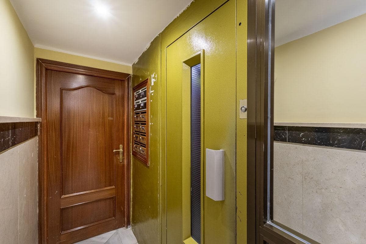 5 bedroom Flat for sale in Granada city - € 499,000 (Ref: 9247150)