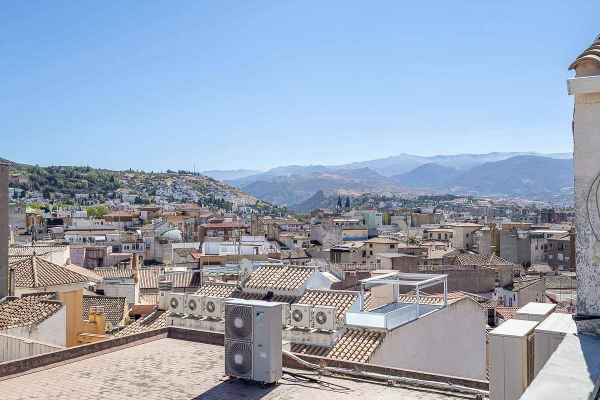 5 bedroom Flat for sale in Granada city - € 499,000 (Ref: 9247150)