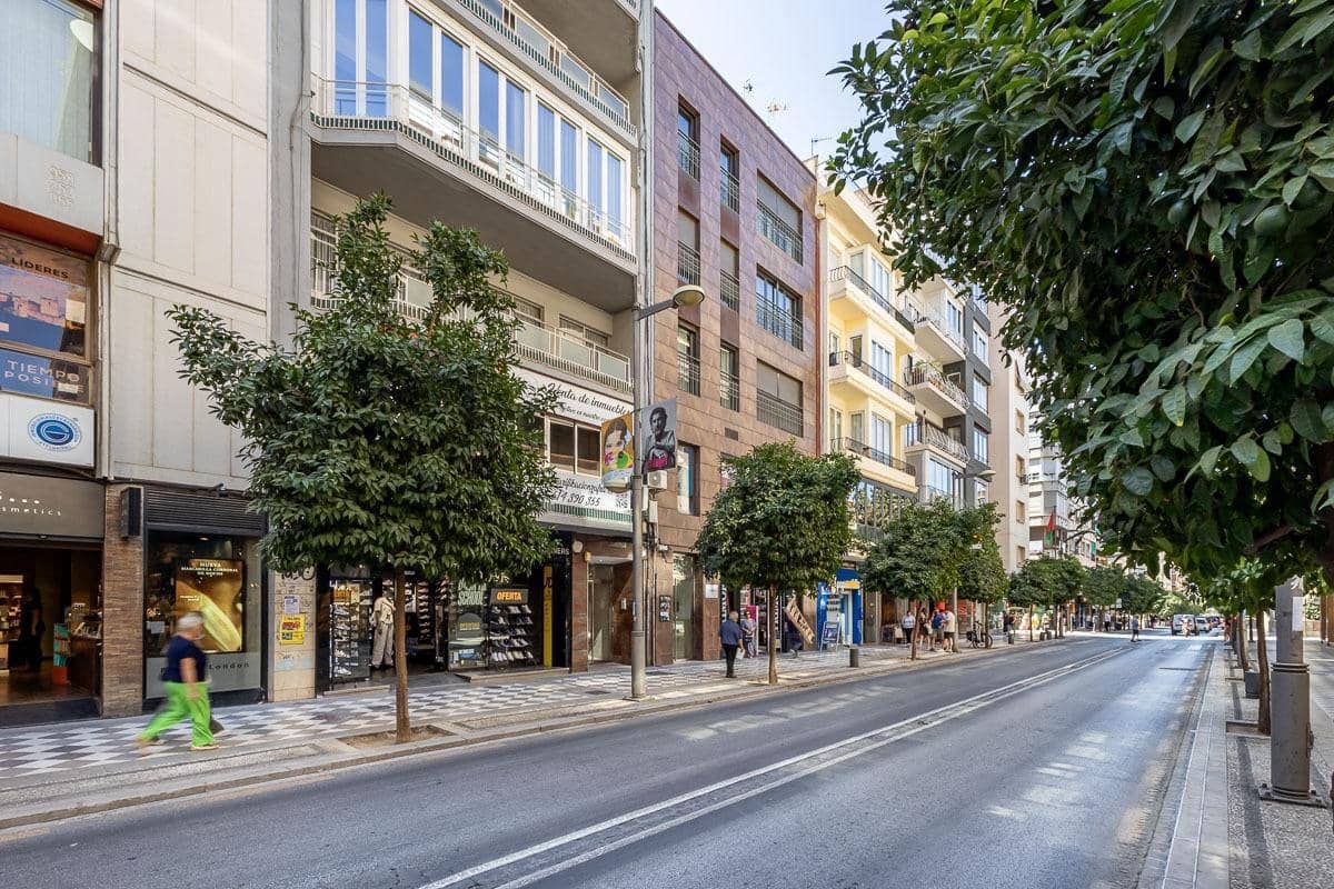 5 bedroom Flat for sale in Granada city - € 499,000 (Ref: 9247150)