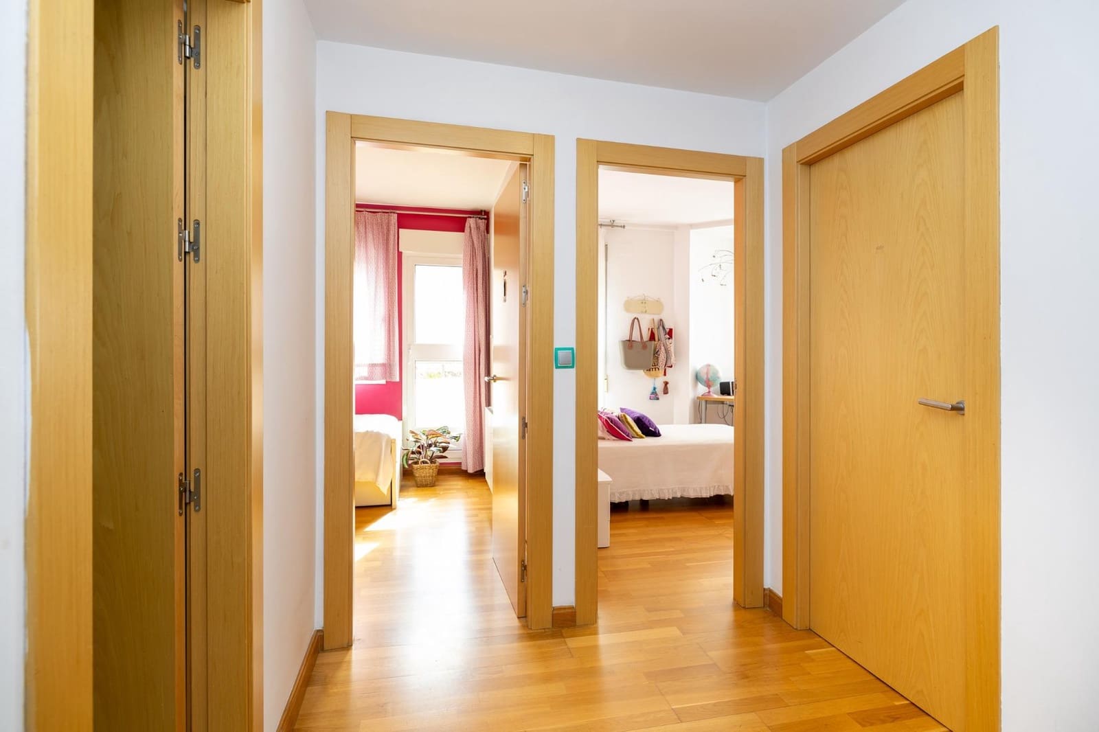 5 Zimmer Villa zu verkaufen in Granada Stadt mit Pool Garage - 545.000 € (Ref: 9247154)