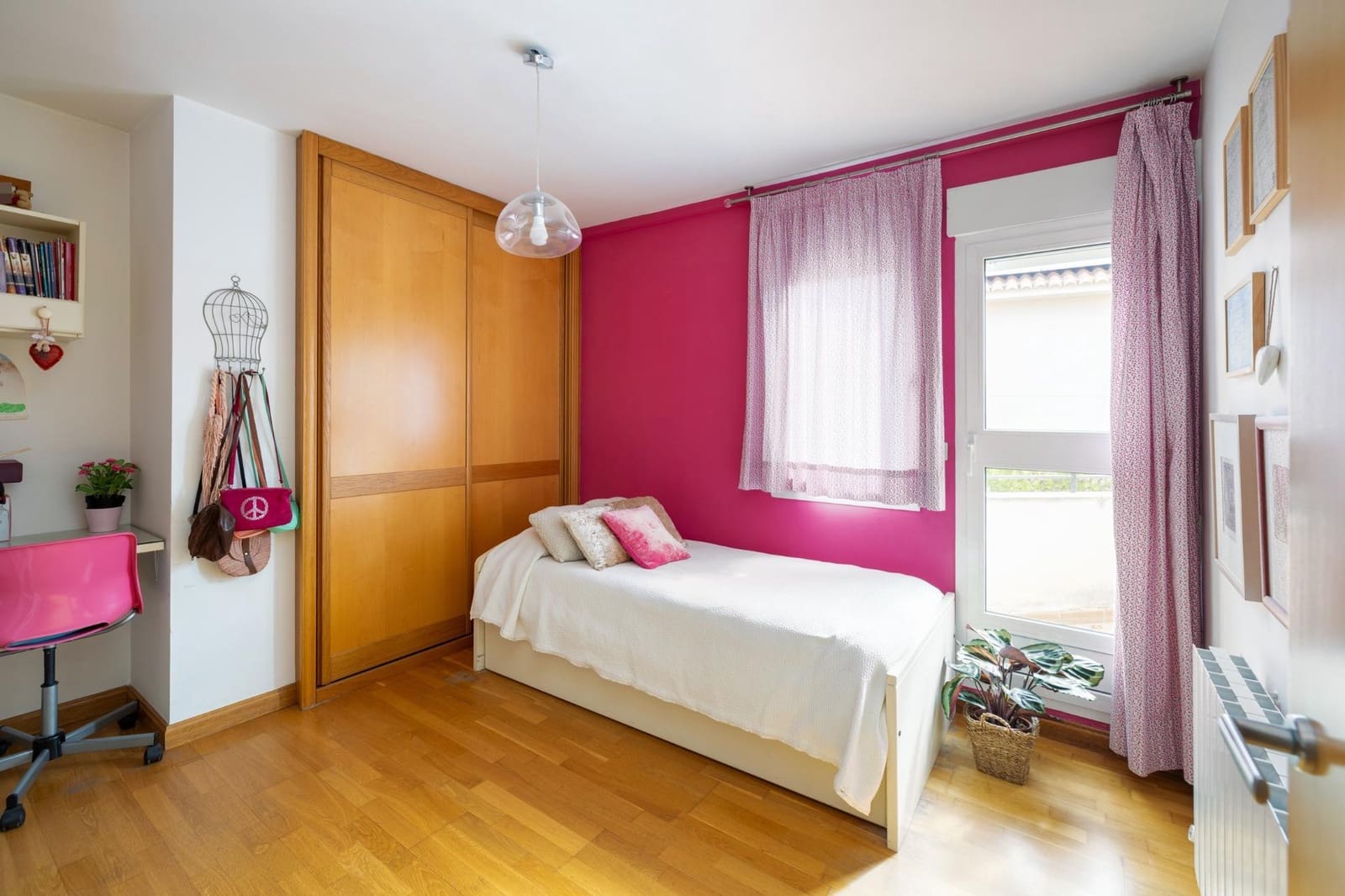 5 Zimmer Villa zu verkaufen in Granada Stadt mit Pool Garage - 545.000 € (Ref: 9247154)