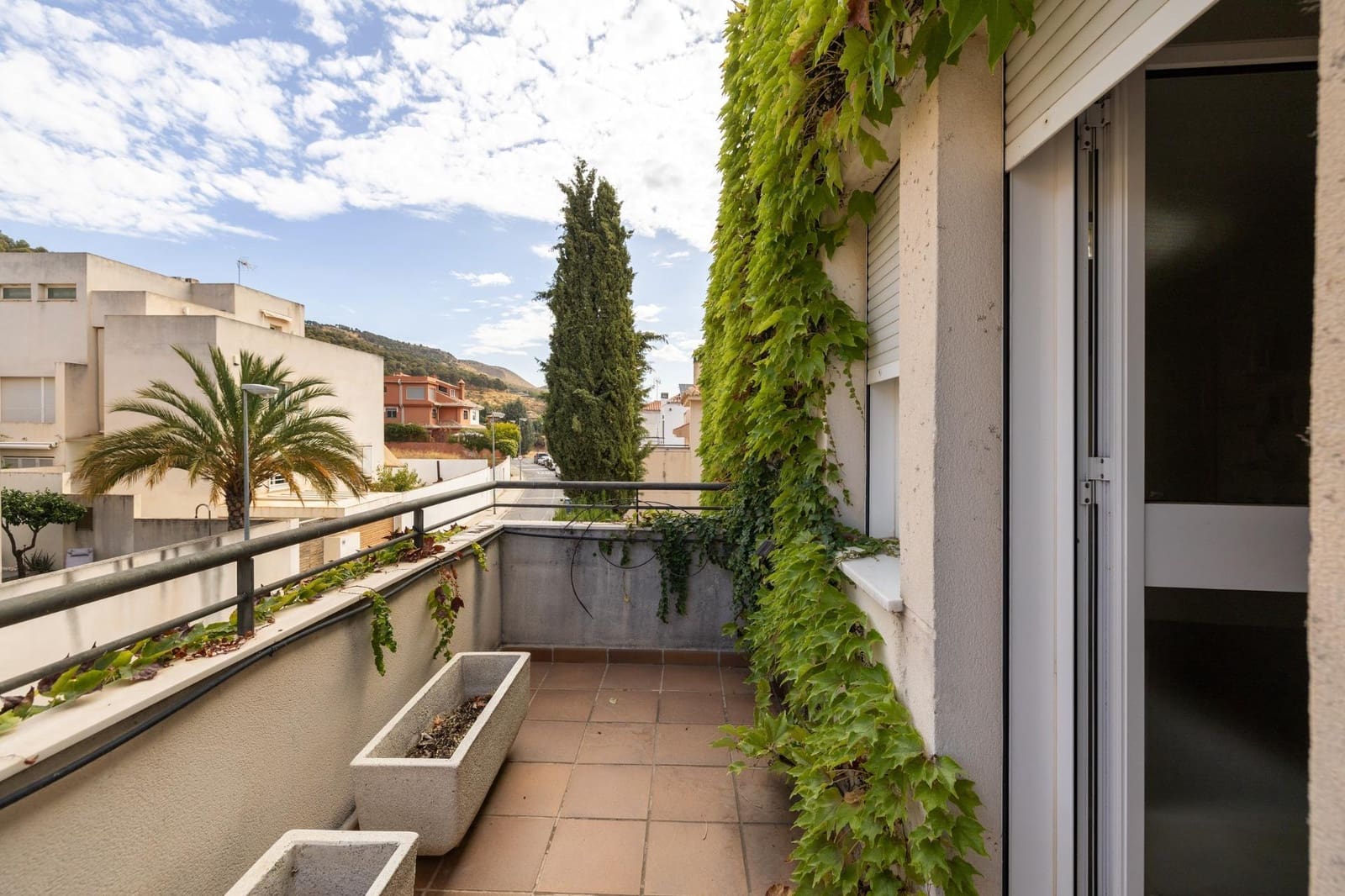 5 Zimmer Villa zu verkaufen in Granada Stadt mit Pool Garage - 545.000 € (Ref: 9247154)