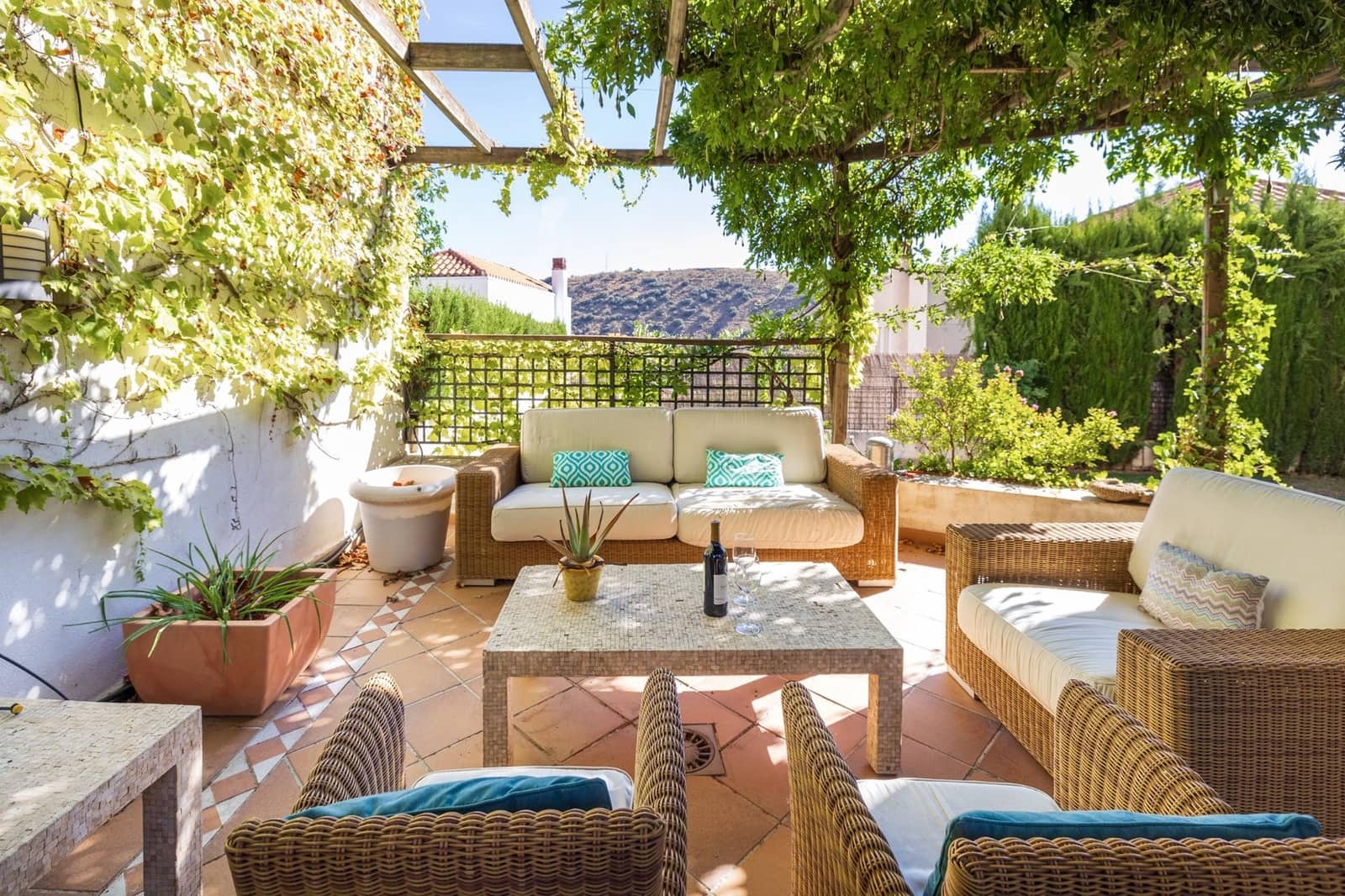 5 Zimmer Villa zu verkaufen in Granada Stadt mit Pool Garage - 545.000 € (Ref: 9247154)