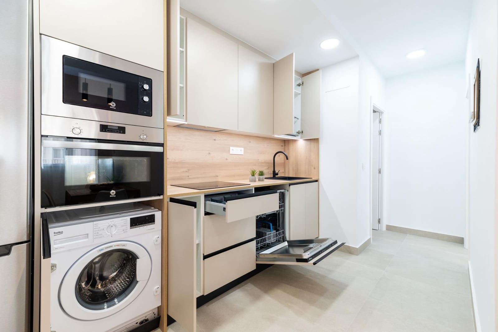 3 bedroom Flat for sale in Granada city - € 259,000 (Ref: 9252307)