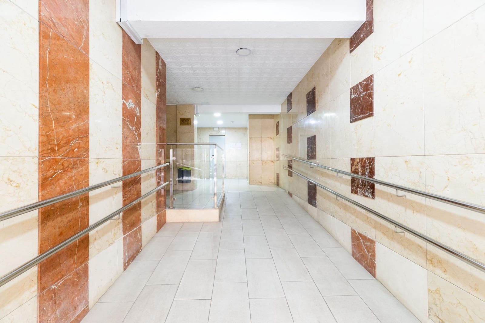 3 bedroom Flat for sale in Granada city - € 259,000 (Ref: 9252307)