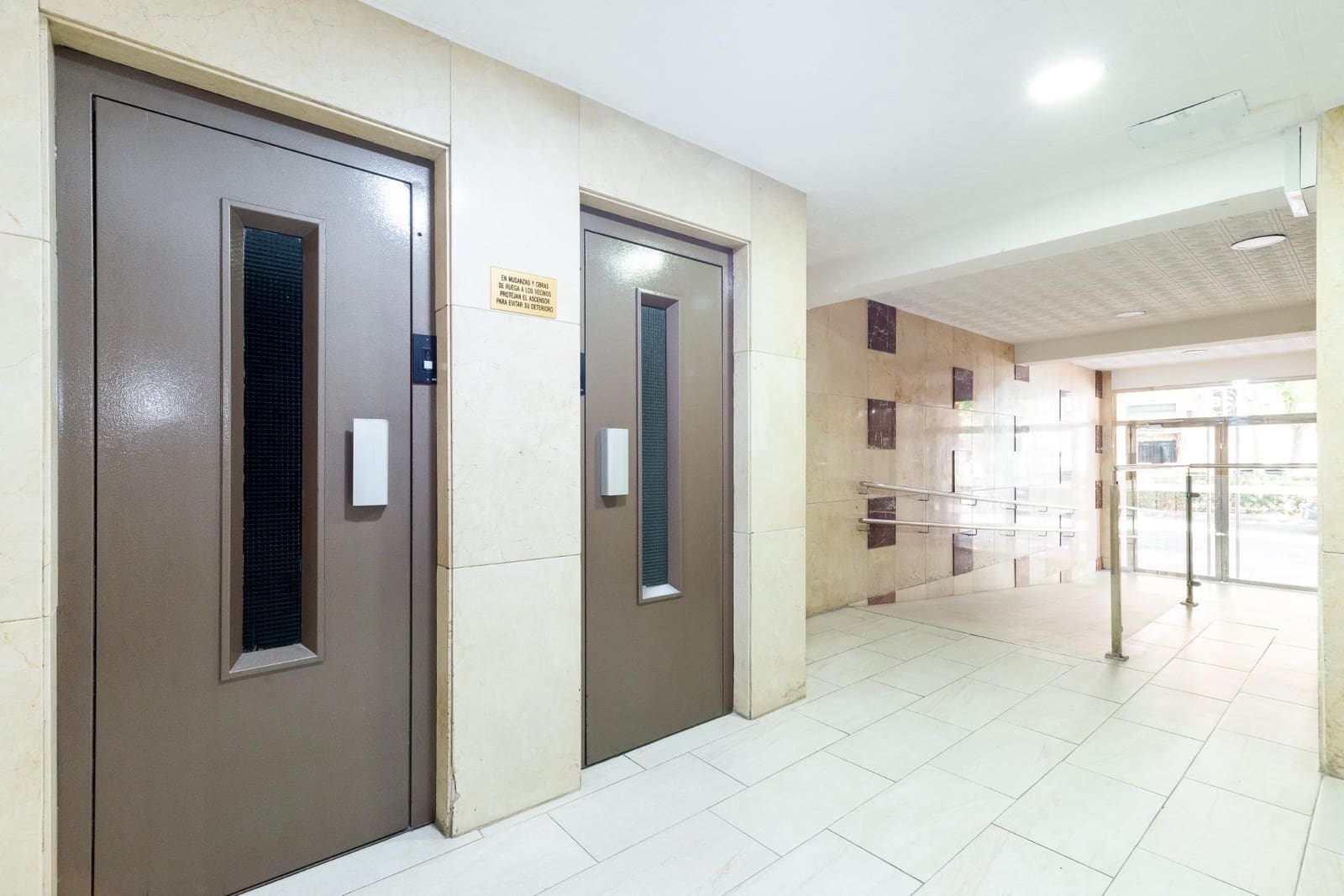 3 bedroom Flat for sale in Granada city - € 259,000 (Ref: 9252307)